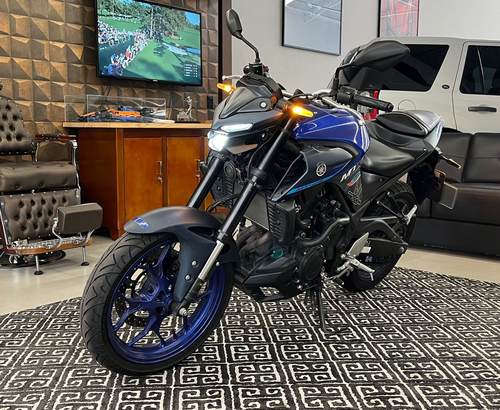 YAMAHA  MT03
